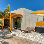 Kavos House Feriehus *