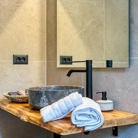 Kavos House Pefki (Rhodes)