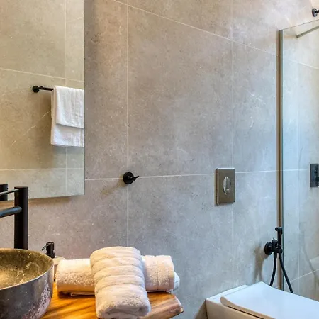 בית נופש Kavos House