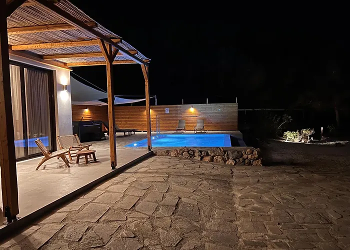 펜션 Kavos House *