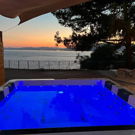 Kavos House * Pefki