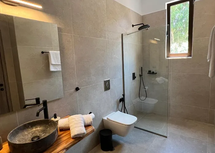 بيت للعطل Kavos House *